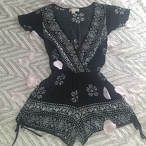 Romper with pockets